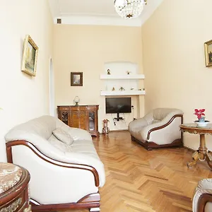 https://apartment-in-purtseladze-street.alltbilisihotels.com