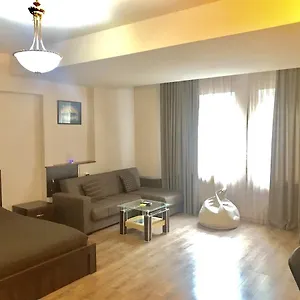 https://solo-lucky.alltbilisihotels.com